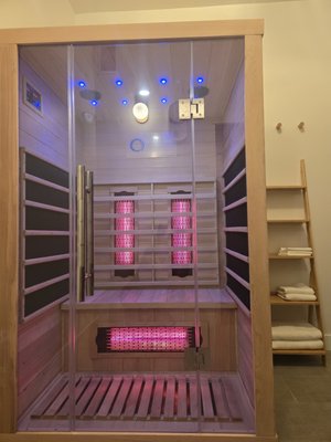 Sauna - Sauna benefits
Spending time in a sauna can offer numerous health benefits. Here are a few:

Physical Health
Improved Circulation: The heat from the sauna causes blood vessels to dilate, improving blood flow.

Detoxification: Sweating helps flush toxins out of the body.

Pain Relief: The warmth can help relax muscles and soothe aches, making it beneficial for those with chronic pain or arthritis.

Skin Health: Sweating can cleanse pores, potentially improving skin condition.

Mental Health
Stress Relief: The heat and quiet environment can help reduce stress and promote relaxation.

Better Sleep: Many people find that a sauna session helps them sleep better by relaxing both body and mind.

Additional Benefits
Cardiovascular Health: Regular sauna use has been linked to improved heart health and a lower risk of cardiovascular diseases.

Boosted Immunity: The heat can stimulate white blood cell production, which helps in fighting off illnesses.

If you’re ready to enjoy the warmth, make sure to start slow and listen to your body. 🌡️😊