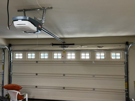 Lift master opener installation - Lift master opener installation
Demolish existing old genie opener Lift master opener installation - Lift master opener installation
Demolish existing old genie opener