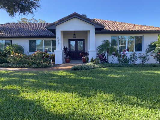 Exterior painting 2024 - This Exterior painting was done with sherwin Williams duration, we power wash and caulk around the house.