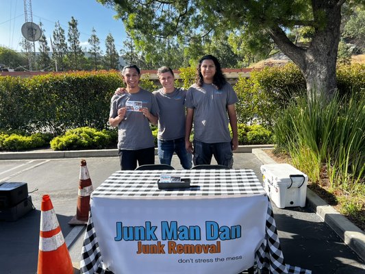 Santa Clarita Junk Removal Event - Special thanks to Remax for hosting a junk removal event and having us. Santa Clarita Junk Removal Event - Special thanks to Remax for hosting a junk removal event and having us.