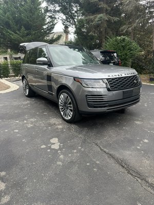 Range Rover Detail - This Range Rover came in for our Ultimate Detail along with a hand wax and a leather conditioning. It turned out absolutely amazing and shines like a mirror! The interior got a full refresh bringing it back to factory new! Range Rover Detail - This Range Rover came in for our Ultimate Detail along with a hand wax and a leather conditioning. It turned out absolutely amazing and shines like a mirror! The interior got a full refresh bringing it back to factory new!