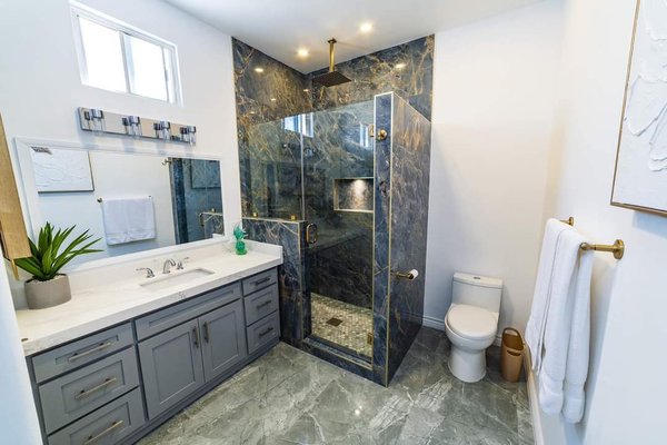 Bathroom Remodel March 2024 - A simple design but at the same time giving something to talk about with some luxury but without losing the naturalness of a bathroom with light and brighter, we can see in the photos that the before did not look as highlighted as the one that “R Express Service” gave to that bathroom again, many thanks to the client for letting us give him our opinion already shown in previous photos.