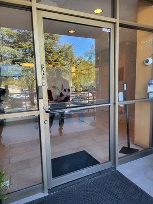 Commercial store front door automatic electric door closer installation - Commercial store front door, electronic automatic door closer installation Commercial store front door automatic electric door closer installation - Commercial store front door, electronic automatic door closer installation