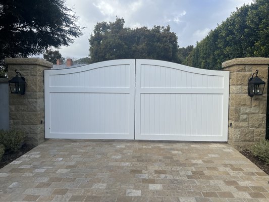 Gate Automation - Install service and repair gate operating systems for all entry gates.
