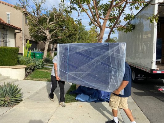 Men at Work - With Movers Best you get
- Local Movers
- Long Distance Movers or Interstate Movers
- Furniture Movers
- Packing Services Men at Work - With Movers Best you get
- Local Movers
- Long Distance Movers or Interstate Movers
- Furniture Movers
- Packing Services