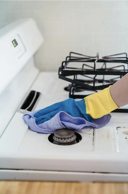 Move-Out & Post-Construction Cleaning - Moving out or just finished a renovation? I specialize in move-out cleaning and post-construction cleans. I’ll take care of every detail, tackling dust, debris, and grime, ensuring your property looks its absolute best for the next chapter, whether you’re handing over the keys or moving in. Move-Out & Post-Construction Cleaning - Moving out or just finished a renovation? I specialize in move-out cleaning and post-construction cleans. I’ll take care of every detail, tackling dust, debris, and grime, ensuring your property looks its absolute best for the next chapter, whether you’re handing over the keys or moving in.