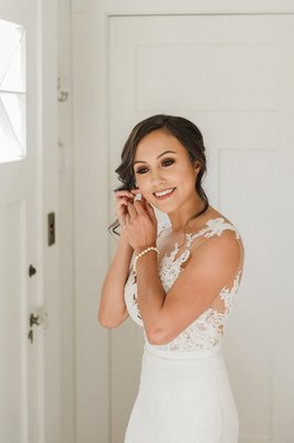 Bridal Makeup - Bridal Hair and Makeup on Oahu, Hawaii.
For more information, please text 808.201.4012 Bridal Makeup - Bridal Hair and Makeup on Oahu, Hawaii.
For more information, please text 808.201.4012