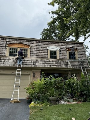 Window Crown Replacement - Window crowns was rotted client had Allmax remove the rotted wood and install PVC siding panels custom cut and installed then color matched