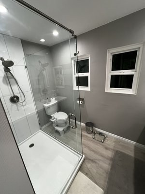 Crystal Clear Glass - Dedicated to showcasing the crystal clear glass you can expect on your showers when booking with Full Service Cleaning Co. We’d take pride in leaving your glass & mirrors crystal & streak & smear free. Crystal Clear Glass - Dedicated to showcasing the crystal clear glass you can expect on your showers when booking with Full Service Cleaning Co. We’d take pride in leaving your glass & mirrors crystal & streak & smear free.