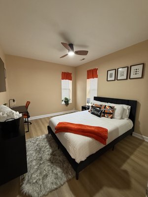 Same Day Airbnb Turnover - Airbnb client needed a same day turnover. We rushed over there as soon as we got off the phone with the client and pulled this off. Would you trust us with a same day turnover? Same Day Airbnb Turnover - Airbnb client needed a same day turnover. We rushed over there as soon as we got off the phone with the client and pulled this off. Would you trust us with a same day turnover?
