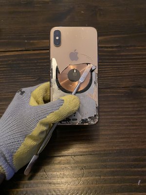 iPhone XS (regular ) front screen and back glass repair - Hi guys this customer had a cracked front and back xs regular one ... we fixed it in less than an hour and had him up and running in no time ... here to serve you iPhone XS (regular ) front screen and back glass repair - Hi guys this customer had a cracked front and back xs regular one ... we fixed it in less than an hour and had him up and running in no time ... here to serve you