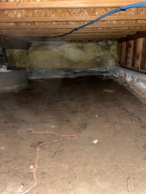 Vapor Barrier Install - Pulled the old vapor barrier on a 2000 sq. ft crawl space and replaced with 6mm black vapor barrier Vapor Barrier Install - Pulled the old vapor barrier on a 2000 sq. ft crawl space and replaced with 6mm black vapor barrier