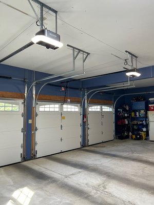 (3) 8x7 664 with 32r - 3) 8x7 haas 664 with 32r tracks and 87504 Liftmaster. This customer opted to get the doors little higher than normal since his ceilings were tall. (3) 8x7 664 with 32r - 3) 8x7 haas 664 with 32r tracks and 87504 Liftmaster. This customer opted to get the doors little higher than normal since his ceilings were tall.