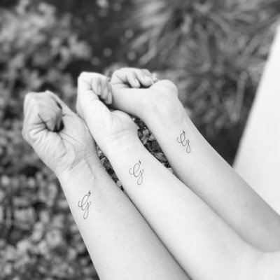 Fine Line Tattoo Studio - Hey there :) We specialize in fine line tattoos. We love our craft and can't wait to have you visit our studio! We've worked for years to get to this place with a brand new studio! We love unique small and detailed pieces. Fine Line Tattoo Studio - Hey there :) We specialize in fine line tattoos. We love our craft and can't wait to have you visit our studio! We've worked for years to get to this place with a brand new studio! We love unique small and detailed pieces.