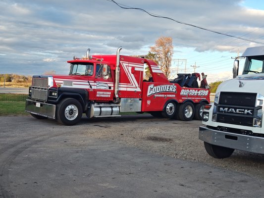 ROADSIDE ASSISTANCE - JUMP START, UNLOCKS, FUEL AND AIR DELIVERY, BATTERIES AND INSTALLATION