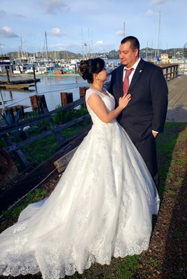Elopment Packages - Elopement packages for those who want to enjoy their beautiful day of union privately. $500 includes tiny cake, bottle of bubbly and a shipyard bouquet. The ceremony takes place in the gardens surrounded by boats and water The energy here is, well energizing and the history runs deep.  The perfect setting for 'tying knots" and saying "Arrr Do!"