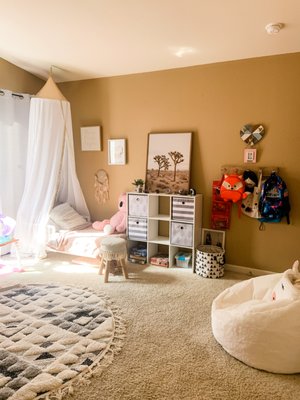 Kids rooms - Every momma needs a little help! That's why I get so excited to do kids bedrooms and play rooms! In these rooms I was able to create a low maintenance area that the kids (ages 4-8) were able to tidy up themselves, in essence giving mom that bit of help she deserves. Kids rooms - Every momma needs a little help! That's why I get so excited to do kids bedrooms and play rooms! In these rooms I was able to create a low maintenance area that the kids (ages 4-8) were able to tidy up themselves, in essence giving mom that bit of help she deserves.