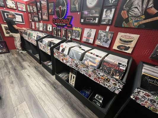 New/used Vinyl Records - We buy and sell new and used high quality vinyl records. New/used Vinyl Records - We buy and sell new and used high quality vinyl records.