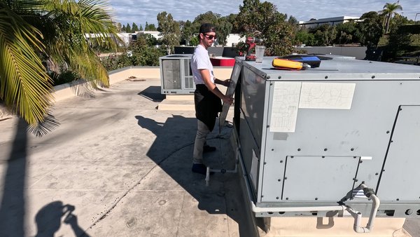 Commercial HVAC Maintenance - Looking for HVAC services, we are the people to call. We work on commercial systems of all sizes. Give us a call and let's get your problem solved. Commercial HVAC Maintenance - Looking for HVAC services, we are the people to call. We work on commercial systems of all sizes. Give us a call and let's get your problem solved.