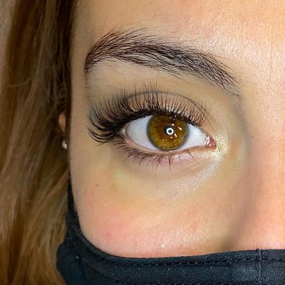 TrueXpress full set - Check out our hour long full set service: TrueXpress. Get a flawless, fresh, natural and on-the-go look in just 1 hour for a full set and 30 minutes for a fill! Get in and get out with this beautiful look!