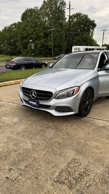 Mercedes Benz 5% All Around with 5% Strip - This Customer came in wanting front two to match the rear. Also add the dark strip which was 5% as well. Mercedes Benz 5% All Around with 5% Strip - This Customer came in wanting front two to match the rear. Also add the dark strip which was 5% as well.