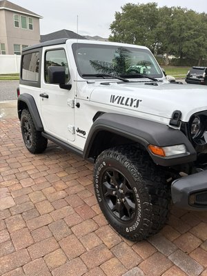 Jeep Wrangler Detail - This detail is for a Jeep Wrangler Interior and Exterior. Check out the shine!