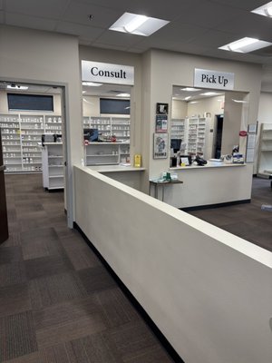 Custom Compounded Medications - We offer a quick and efficient prescription service. Our commitment is to provide clear, straightforward options so you can make informed decisions that best suit your needs. At our pharmacy, you won't experience long wait time, communication delays, or unnecessaty hassle. We pride ourselves on prompt, reliable service to you and your family members.