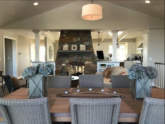 Wine Country Vacation Rental Remodel - A beautifully remodeled Vacation Rental that's as stunning inside as the dramatic views of the Oregon Wine Country it overlooks.