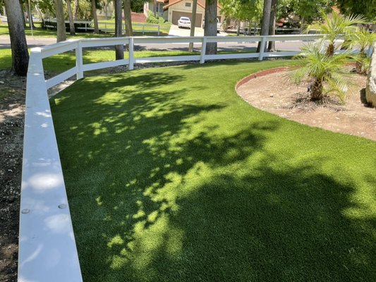 Rancho Cucamonga Front Yard Artificial Grass - This was a large front yard, over 1,800 square feet. Homeowner struggled trying to keep the old grass alive, between lack of sun and rabbits, they had replaced their lawn 3 times prior to switching over artificial grass.