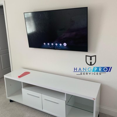 TV Mounting - Multiple TVs installation 📺 Hide Those Ugly Wires. Our Techs Come To You, Mask Your Cords, And Can Even Supply A Mount. 100% Guaranteed. We'll Send An Expert TV Mounting Technician To You, At Your Convenience.