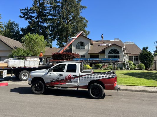 Roofing using the GAF Timberline HDZ - Reroofing a home in Camas Washington using the Timberline HDZ lifetime shingle manufactured by GAF Roofing using the GAF Timberline HDZ - Reroofing a home in Camas Washington using the Timberline HDZ lifetime shingle manufactured by GAF