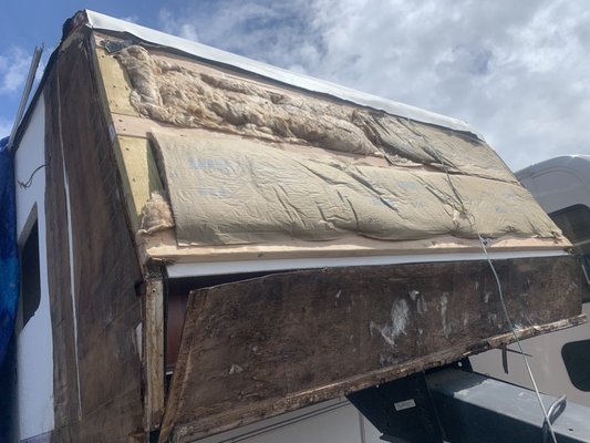 Rv roof replacement - Rv water damage
We install roofs wall panels inside. Rulings with water leaks wood rot Rv roof replacement - Rv water damage
We install roofs wall panels inside. Rulings with water leaks wood rot