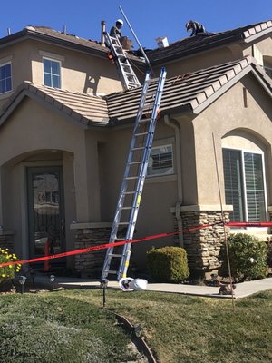 Canyon Hills, Lake Elsinore - This family was referred to us by a family member and wanted to save money on their power bill. They are well on their way. Canyon Hills, Lake Elsinore - This family was referred to us by a family member and wanted to save money on their power bill. They are well on their way.