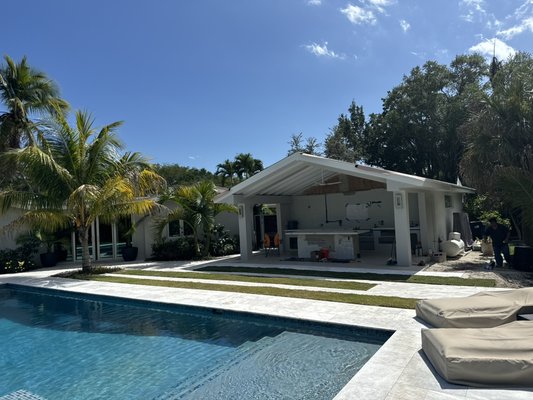 Residential and Commercial Handyman Projects - Ace Handyman Services Miami Kendall is Miami's PREMIER professional handyman service proudly serving all Miami-Dade County. As a member of the Ace Hardware family, it's our pleasure to bring that Ace Helpful to your home or office.
We are BBB accredited, Veteran-owned, and top-rated for customer service. On top of all that, we warranty our workmanship for one year so you can trust that we're great at what we do. Whether you need a ceiling fan installed or a bathroom renovated, we're Miami's top choice for home and office repairs, maintenance, and improvement. Our Craftsmen have decades of experience solving a multitude of projects. Residential and Commercial Handyman Projects - Ace Handyman Services Miami Kendall is Miami's PREMIER professional handyman service proudly serving all Miami-Dade County. As a member of the Ace Hardware family, it's our pleasure to bring that Ace Helpful to your home or office.
We are BBB accredited, Veteran-owned, and top-rated for customer service. On top of all that, we warranty our workmanship for one year so you can trust that we're great at what we do. Whether you need a ceiling fan installed or a bathroom renovated, we're Miami's top choice for home and office repairs, maintenance, and improvement. Our Craftsmen have decades of experience solving a multitude of projects.
