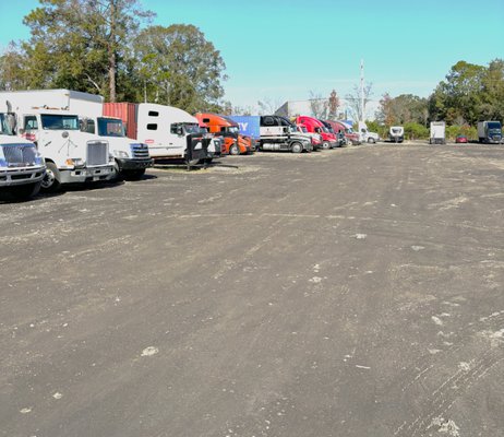 Secure Monthly Truck Parking Storage - Starting at $100 - Call us Now to book your Monthly Storage parking
(904) 835-1980
Strategically located at 2463 W 30th St, we are committed to providing safe, secure, and convenient parking for truckers and logistics professionals.
Your Premium Services Include:
• Gated with Key Code - 24/7 Access
• Live 24/7 Surveillance System
• Access to all our cameras
• First Serve Parking
Complimentary Amenities:
• Additional Car Parking - Free High-Speed Internet - Self-Service Tire Air Machine & Vacuum.
TruckTuck Team Secure Monthly Truck Parking Storage - Starting at $100 - Call us Now to book your Monthly Storage parking
(904) 835-1980
Strategically located at 2463 W 30th St, we are committed to providing safe, secure, and convenient parking for truckers and logistics professionals.
Your Premium Services Include:
• Gated with Key Code - 24/7 Access
• Live 24/7 Surveillance System
• Access to all our cameras
• First Serve Parking
Complimentary Amenities:
• Additional Car Parking - Free High-Speed Internet - Self-Service Tire Air Machine & Vacuum.
TruckTuck Team