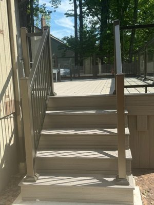 DECKING - DECK WITH FIBERGLASS RAILING DECKING - DECK WITH FIBERGLASS RAILING