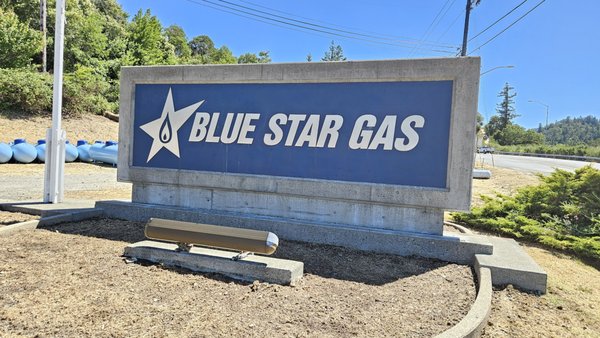 Commercial softwash and pressure washing at Blue Star Gas in Garberville, Ca - Blue Star Gas sought our services to spruce up the appearance of the main site. We softwashed the propane holding tanks. We then softwashed and pressure washed the tanks foundations, the sidewalks and the sign out front of the business. Commercial softwash and pressure washing at Blue Star Gas in Garberville, Ca - Blue Star Gas sought our services to spruce up the appearance of the main site. We softwashed the propane holding tanks. We then softwashed and pressure washed the tanks foundations, the sidewalks and the sign out front of the business.