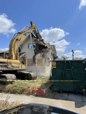 Full Residential Demolition - Demolition in Los Angeles, CA

- Full structural demolition
- Heavy equipment operation (excavator teardown)
- Removal of wood, concrete, and mixed debris
- On-site debris sorting and hauling
- Dumpster coordination and disposal
- Site clearing and grading preparation
- Safety perimeter setup
- Preparation for future construction / blueprint phase

𝐕𝐥𝐚𝐝 & 𝐍𝐢𝐜𝐤 𝐁𝐮𝐢𝐥𝐝𝐞𝐫𝐬
𝘍𝘢𝘮𝘪𝘭𝘺-𝘖𝘸𝘯𝘦𝘥 & 𝘖𝘱𝘦𝘳𝘢𝘵𝘦𝘥 𝘊𝘰𝘯𝘴𝘵𝘳𝘶𝘤𝘵𝘪𝘰𝘯 𝘊𝘰𝘮𝘱𝘢𝘯𝘺
𝘓𝘪𝘤𝘦𝘯𝘴𝘦𝘥 & 𝘐𝘯𝘴𝘶𝘳𝘦𝘥 • 𝘊𝘚𝘓𝘉 #1122853

Give Us a Call: 818-927-0604