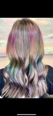 Vivids - Creative cuts and colors Vivids - Creative cuts and colors