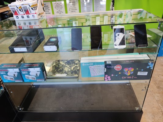 gadgets and gizmos for sale - From old school consoles to later model playstations, phones, tablets and computers. we sell them all at very reasonable prices. gadgets and gizmos for sale - From old school consoles to later model playstations, phones, tablets and computers. we sell them all at very reasonable prices.