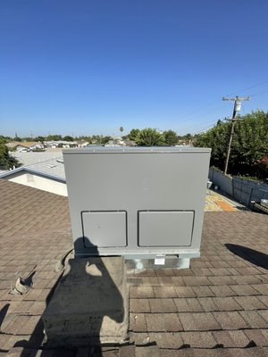 Heat Pump install - This was a replacement project of a 20+ year old gas package unit with a RUUD heat pump package unit. Heat Pump install - This was a replacement project of a 20+ year old gas package unit with a RUUD heat pump package unit.