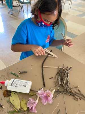 Build a Raft with Nature Raw Materials - Kids were collecting different raw materials from nature to build a raft. Each camper created their own. Once ready they had the opportunity to try it out in a bucket with water to see if they really were able to float. Kids were so happy seeing their creations succeed. They loved this project! This is the type of projects we do at Camp Unbeatables. We are always thinking in activities where kids have fun and use their creativity while they learn an important life skill. Build a Raft with Nature Raw Materials - Kids were collecting different raw materials from nature to build a raft. Each camper created their own. Once ready they had the opportunity to try it out in a bucket with water to see if they really were able to float. Kids were so happy seeing their creations succeed. They loved this project! This is the type of projects we do at Camp Unbeatables. We are always thinking in activities where kids have fun and use their creativity while they learn an important life skill.