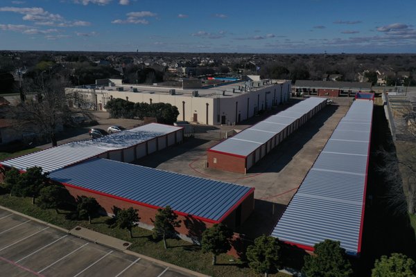 Commercial Roof Replacement - Our commercial customer had a hail storm the affected their Storage Unit. Our team worked with the insurance carrier to replace the mechanical lock standing seam roofing system. 30,000 square feet of roofing all completed within 5 days.