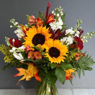 Fall colors 🍂 - A few fall arrangement examples.