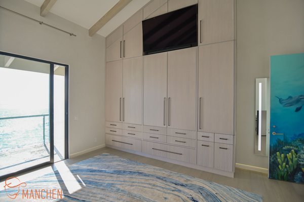 Malibu, CA - Collaboration with Manchen Construction in Malibu Coast.
We create few master pieces for closet built-ins, nightstands, desk, and a bathroom vanity. All boxes were fabricated from Baltic Birch, and exterior doors, drawers and panels was fabricated from White Oak Rift Cut with custom finish and details. Malibu, CA - Collaboration with Manchen Construction in Malibu Coast.
We create few master pieces for closet built-ins, nightstands, desk, and a bathroom vanity. All boxes were fabricated from Baltic Birch, and exterior doors, drawers and panels was fabricated from White Oak Rift Cut with custom finish and details.