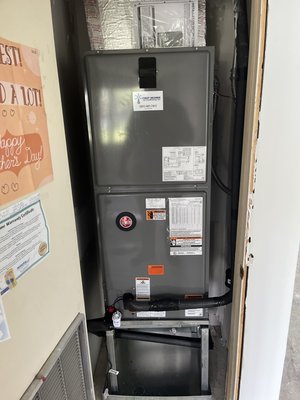 New A/C installation. - This is a new Air Conditioning installation. We provide affordable pricing with a 10 year warranty. New A/C installation. - This is a new Air Conditioning installation. We provide affordable pricing with a 10 year warranty.