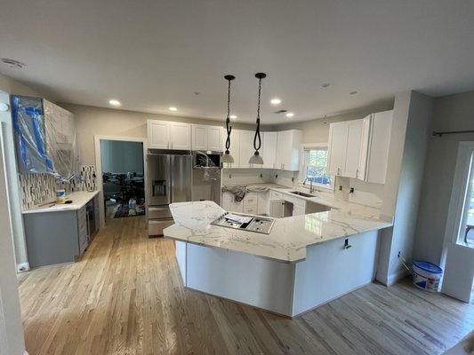 Kitchen Remodel Vienna Va - Transform your kitchen with our renovation service. Our experienced team will discuss all aspects of creating, remodeling, or updating the kitchen area of your home. You can trust us to provide you with exceptional workmanship and high-quality materials. We pride ourselves on our attention to detail, so we will work closely with you to ensure that your kitchen design is flawless.