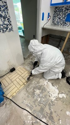 Emergency Dry-out - Kitchen - Customer had a water leak and needed help to dry out their kitchen and remove mold growth. Emergency Dry-out - Kitchen - Customer had a water leak and needed help to dry out their kitchen and remove mold growth.