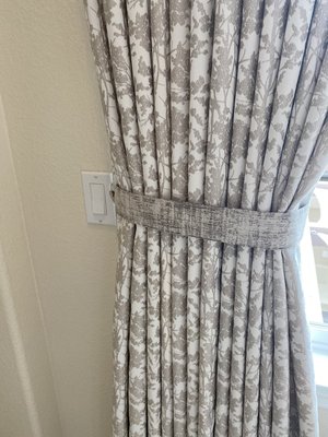 Custom made curtains - Ripple-fold curtains are often used in hotels and offices but are becoming very popular in residences, too. They offer a visually appealing design and can be created with various hardware accessories that are visible or hidden. Ripple fold curtains can also be used with a hidden mechanism and valances so that the way that the ripples are created are completely hidden from view, and all that remains to the eye is the soft undulating waves of the fabric. Custom made curtains - Ripple-fold curtains are often used in hotels and offices but are becoming very popular in residences, too. They offer a visually appealing design and can be created with various hardware accessories that are visible or hidden. Ripple fold curtains can also be used with a hidden mechanism and valances so that the way that the ripples are created are completely hidden from view, and all that remains to the eye is the soft undulating waves of the fabric.