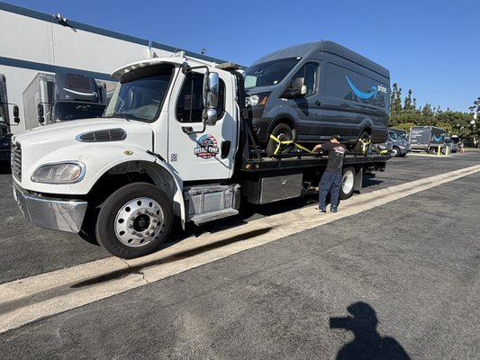 Flatbed tow - We take pride in our job. Customer satisfaction is our highest priority give us a call. Flatbed tow - We take pride in our job. Customer satisfaction is our highest priority give us a call.